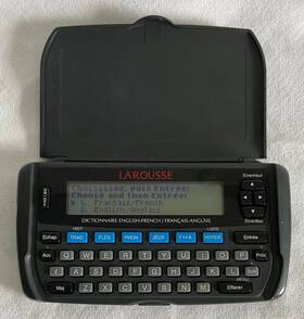 Bfe1000 Larousse Electronic English French Dictionary Dictionnaire Bilingue